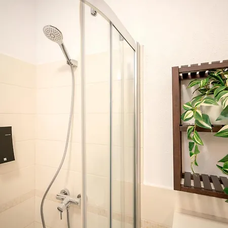 Marin - Zf Hvar * Vrboska